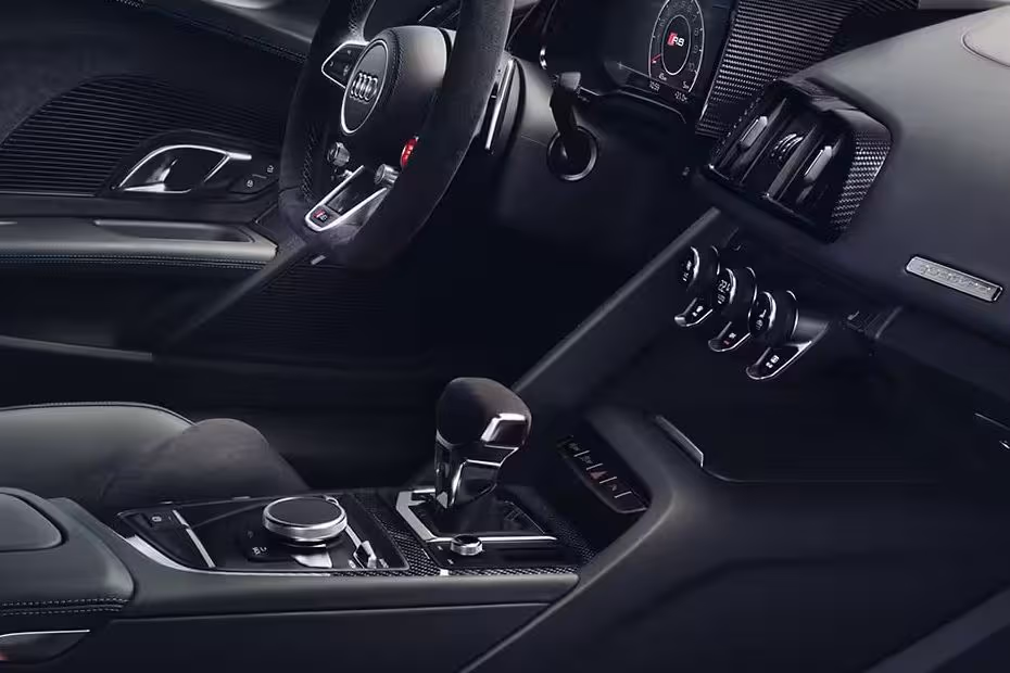 Audi R8 Coupe 2026 Central Console Gear Shifter