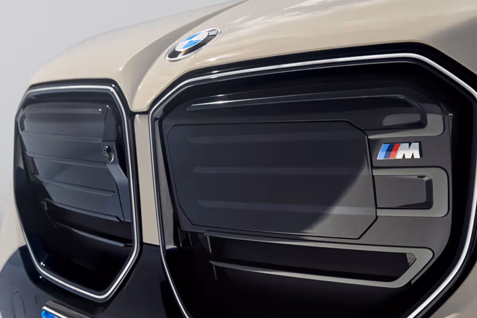 BMW X3 2026 Beige Colour SUV Exterior Front grille design