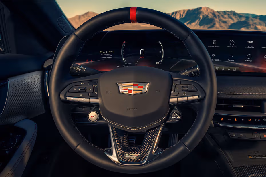 Cadillac CT5 V 2026 Multifunction steering wheel