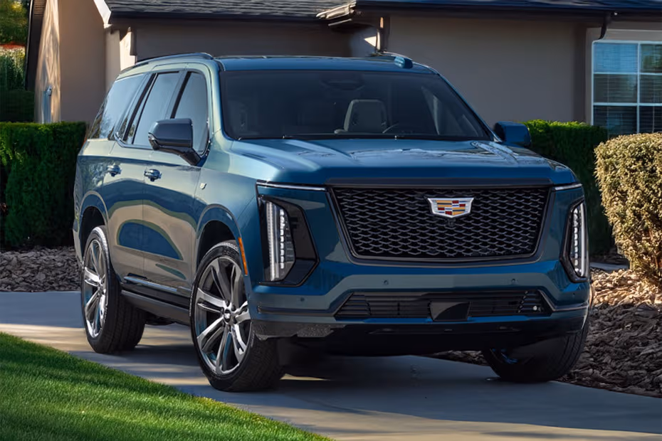Cadillac Escalade 2026 Front Left Side Angle View on City Street