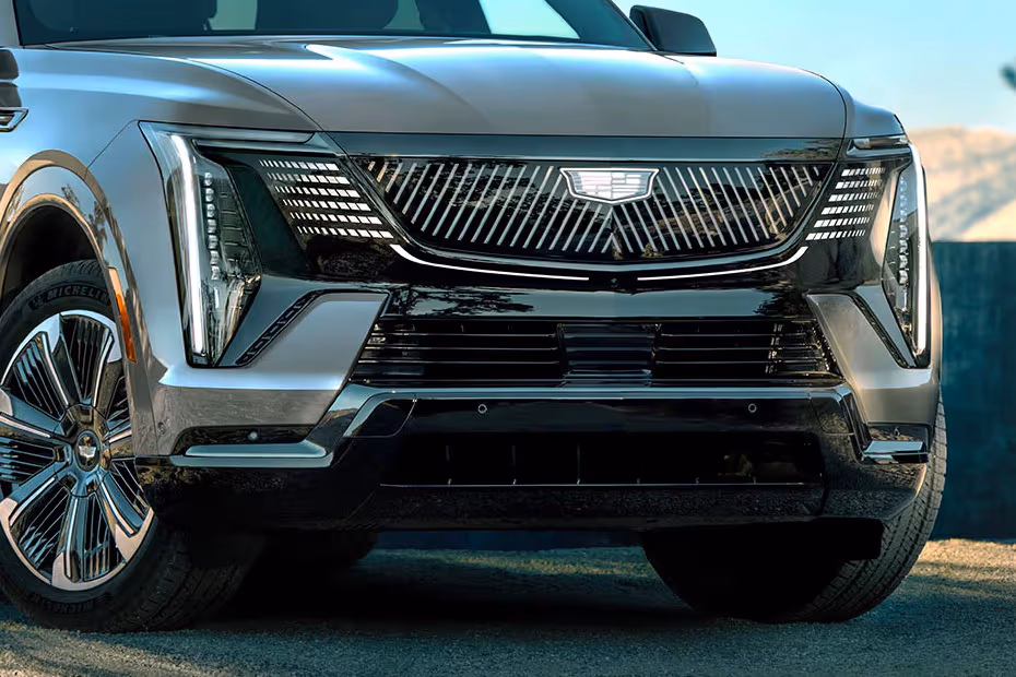 Cadillac ESCALADE IQL 2026 Front grille design
