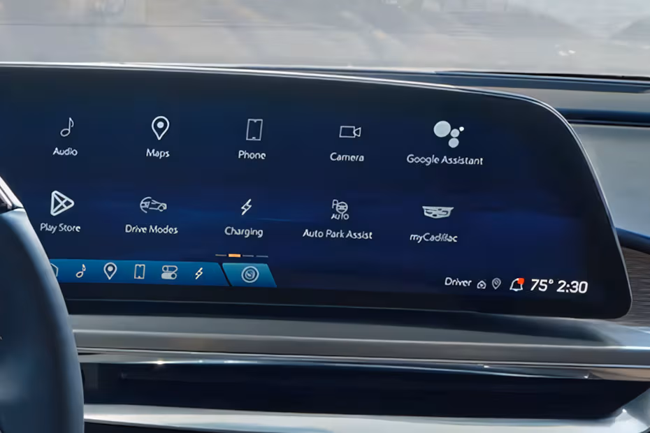 Cadillac LYRIQ 2026 Floating Touchscreen Infotainment System