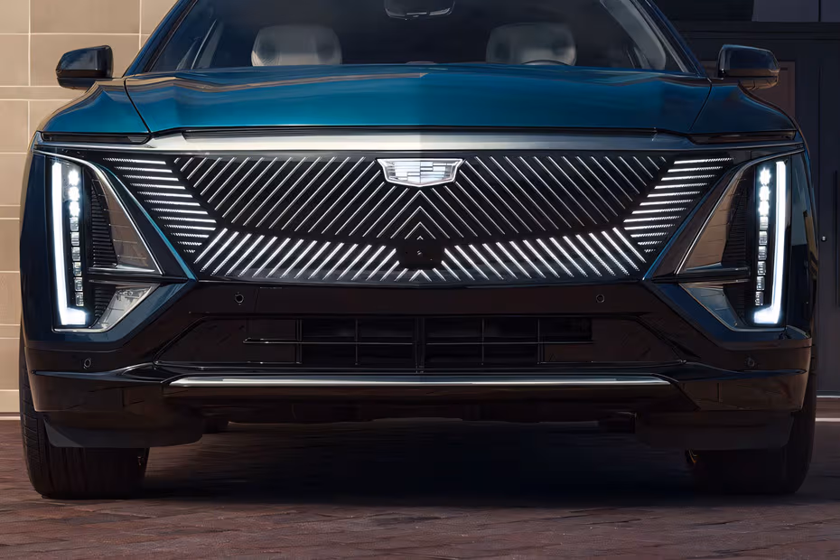 Cadillac LYRIQ 2026 Front Grille Design