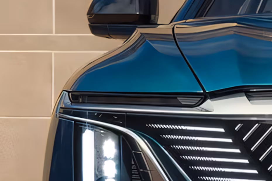 Cadillac LYRIQ 2026 Projector LED Headlight Close-up