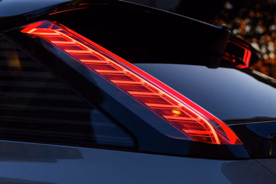 Cadillac Optiq 2025 Connected LED taillight close-up