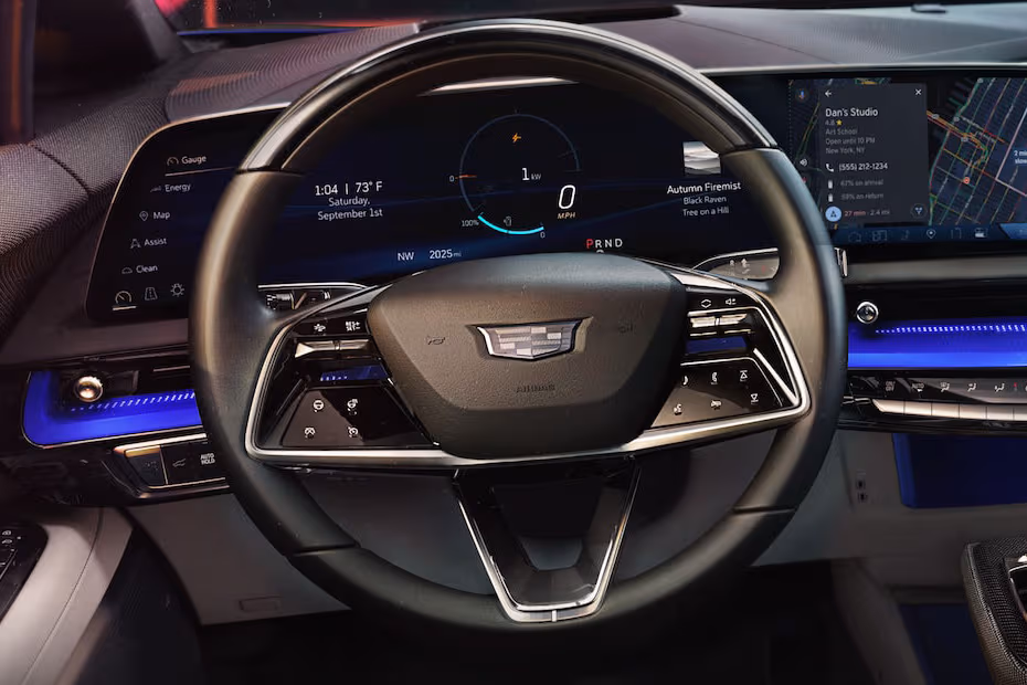 Cadillac Optiq 2025 Multifunction steering wheel