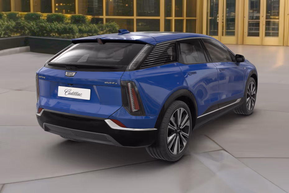 Cadillac Optiq 2025 Rear right side angle view with side profile
