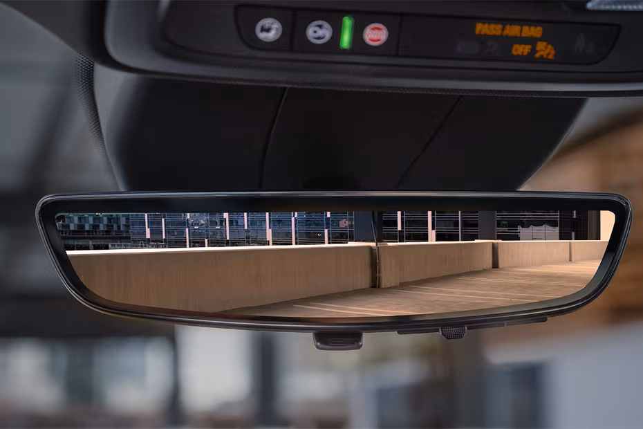 Cadillac XT4 2026 Auto-Dimming Inside Rearview Mirror