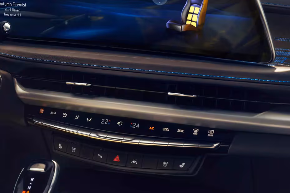Cadillac XT4 2026 Dual-Zone Climate Control Panel