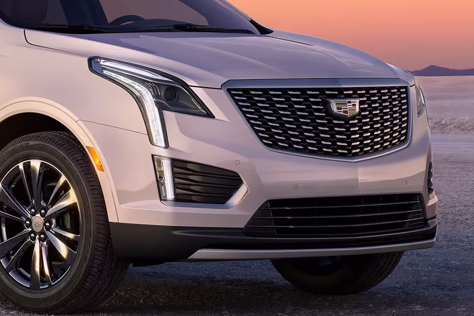 Cadillac XT5 2026 SUV Front grille design