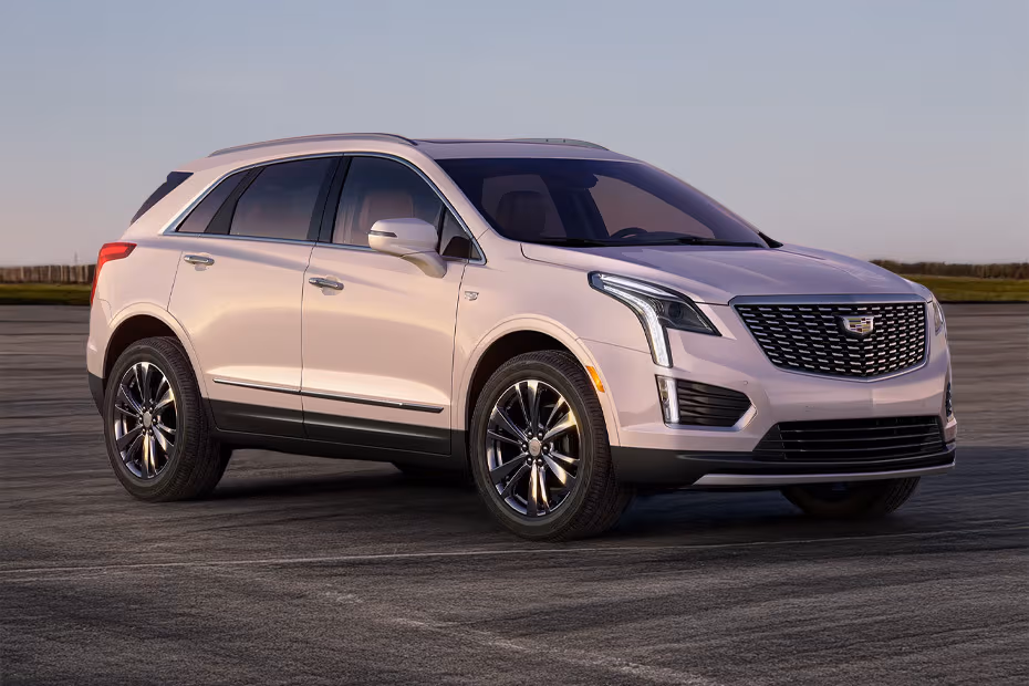Cadillac XT5 2026 SUV Front left side angle view highlighting the side profile