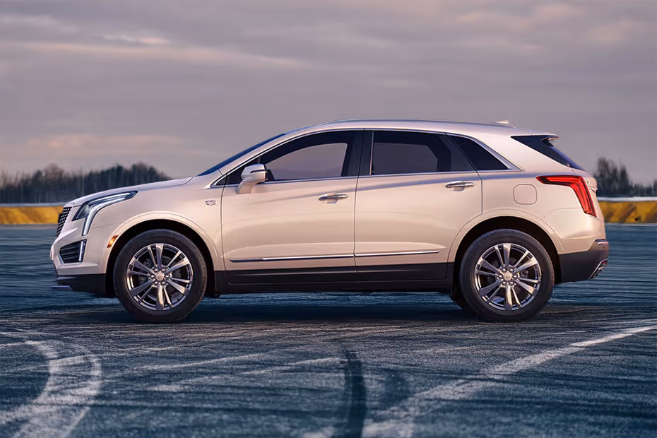Cadillac XT5 2026 SUV Left side profile with alloy wheels