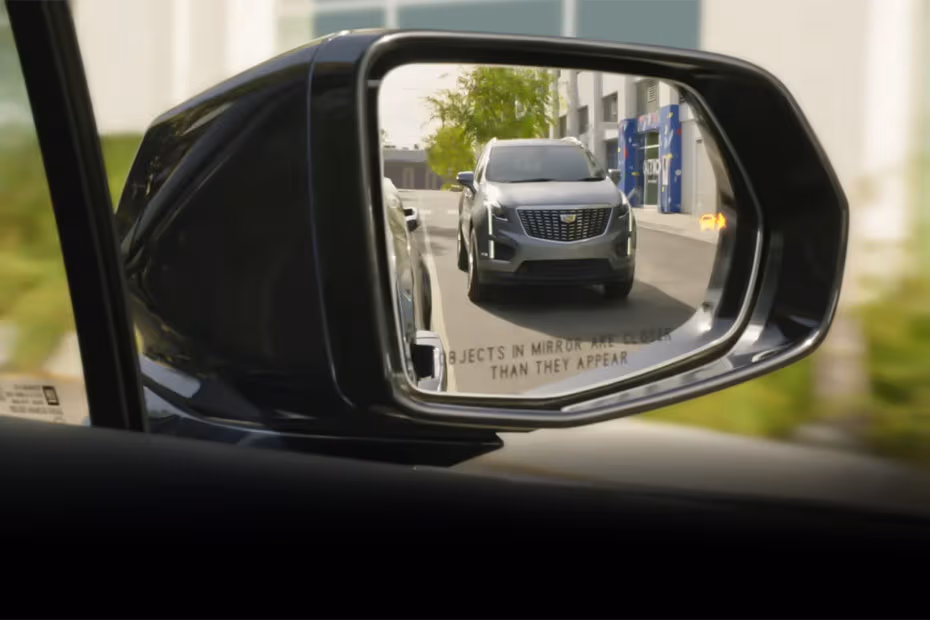 Cadillac XT5 2026 SUV ORVM glass with blind spot warning indicator
