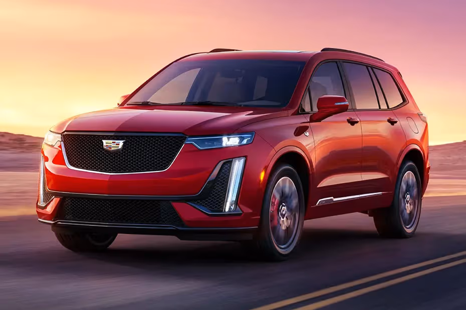 Cadillac XT6 2026 Front left angle showcasing the bonnet and side profile