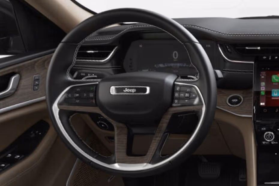 Jeep Grand Cherokee L 2026 Dashboard controls with ventilated Seat buttons 
