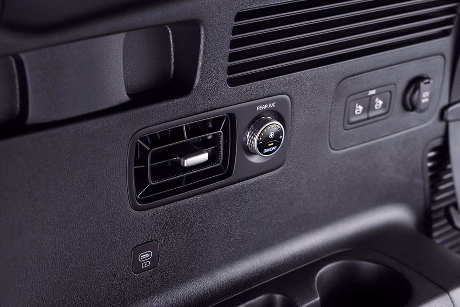 KIA Sorento 2026 Rear passenger air conditioning vents