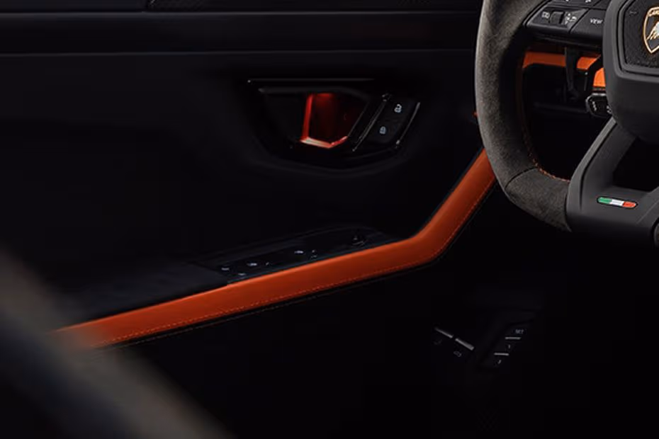 Lamborghini Urus 2026 Driver Side Interior Door Panel