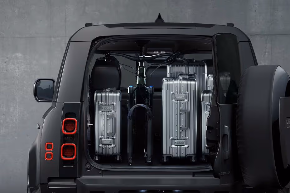 Land Rover DEFENDER 130 2026 Open boot showing the flat loading floor