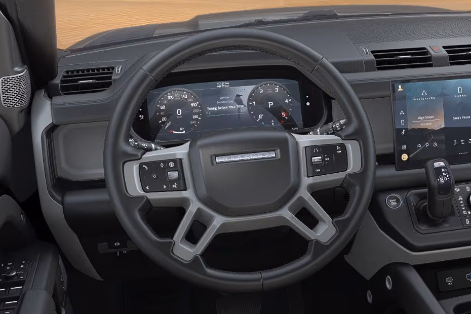 Land Rover DEFENDER 130 2026 Steering wheel with multifunction controls