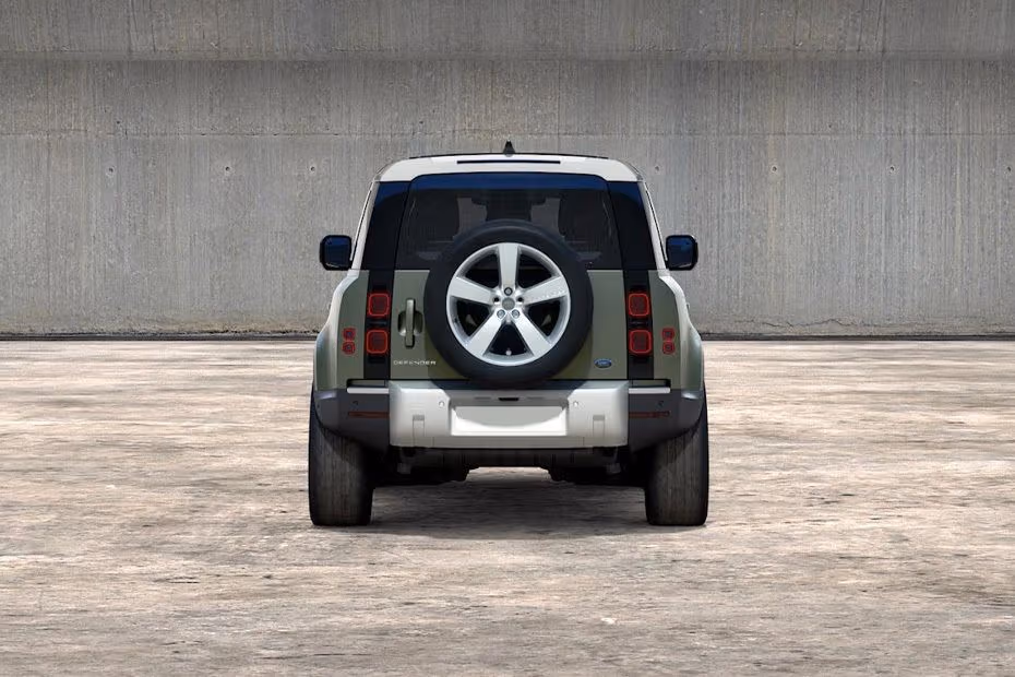 Land Rover DEFENDER 90 2026 Rear View with LED Taillights