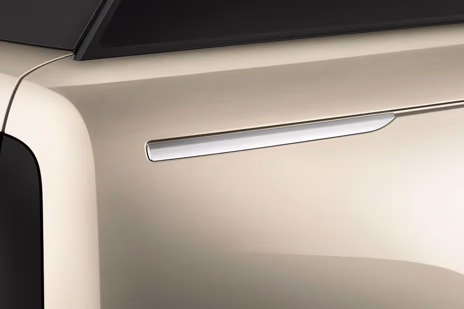 Land Rover Range Rover 2026 Flush Door Handle Close-up