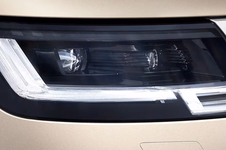 Land Rover Range Rover 2026 Projector LED Headlight Close Up