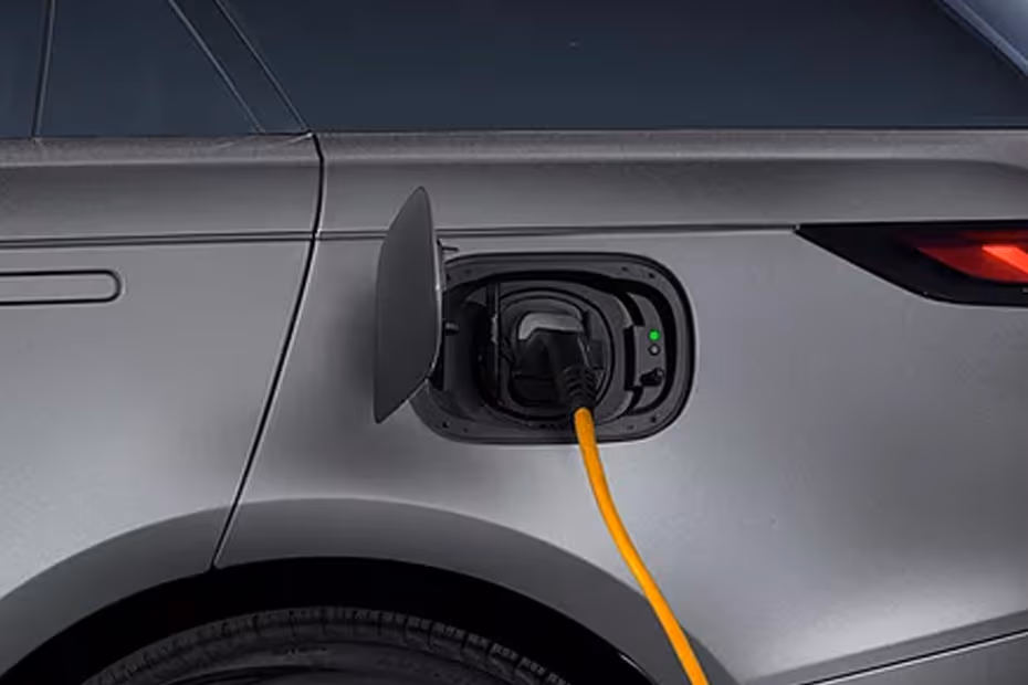 Land Rover Range Rover Sport 2026 Fuel Lid Open