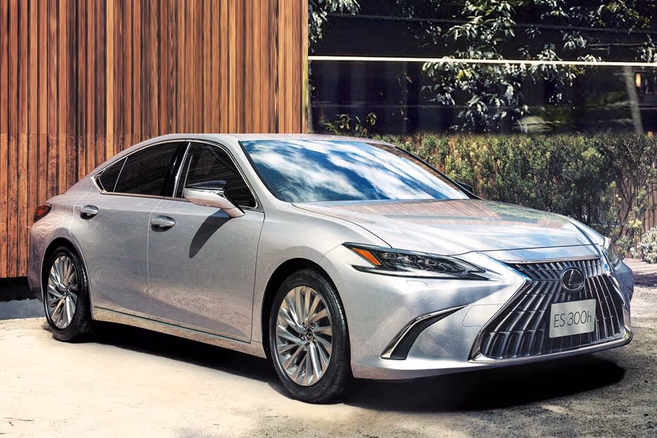 Lexus ES Hybrid 2026 Sedan Sonic Iridium front right side angle view 
