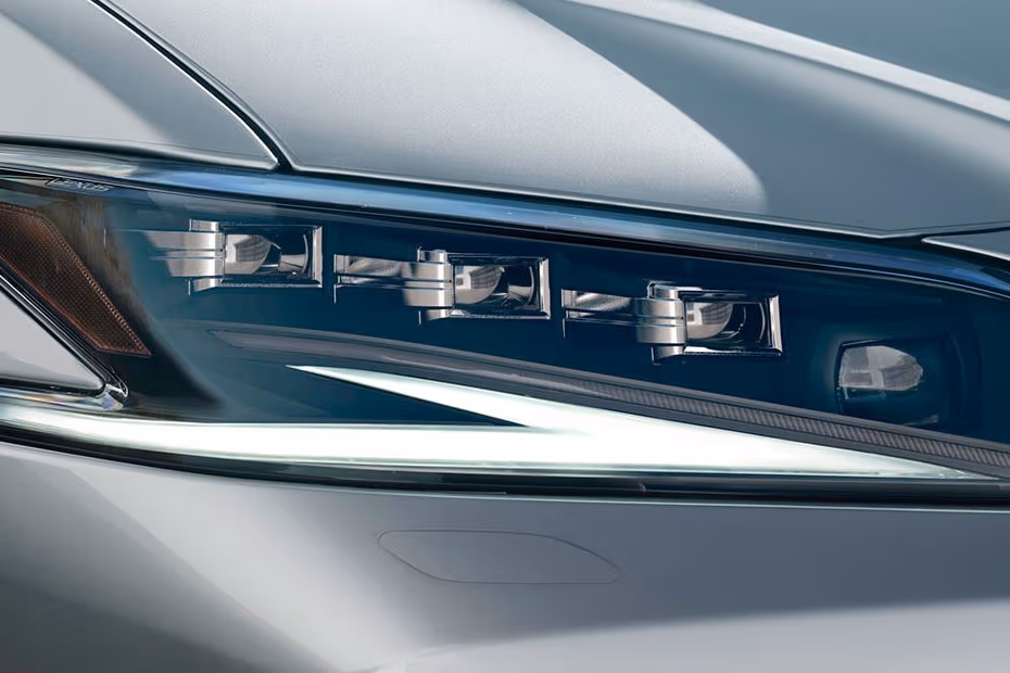 Lexus ES Hybrid 2026 Sedan Sonic Iridium LED Headlight View