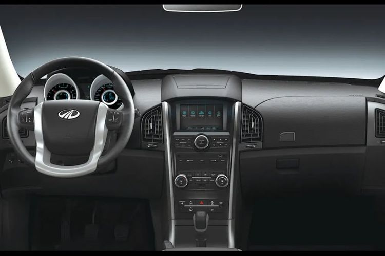 Mahindra XUV500 Dashboard