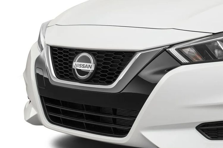 Nissan Sunny Front Grille View
