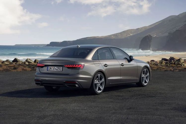 Audi A4 Right Side View