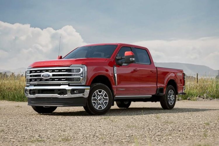 Ford Super Duty Left Side Front View
