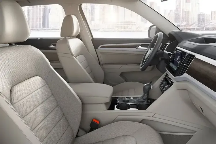 Volkswagen Teramont 2024 Front Seat View