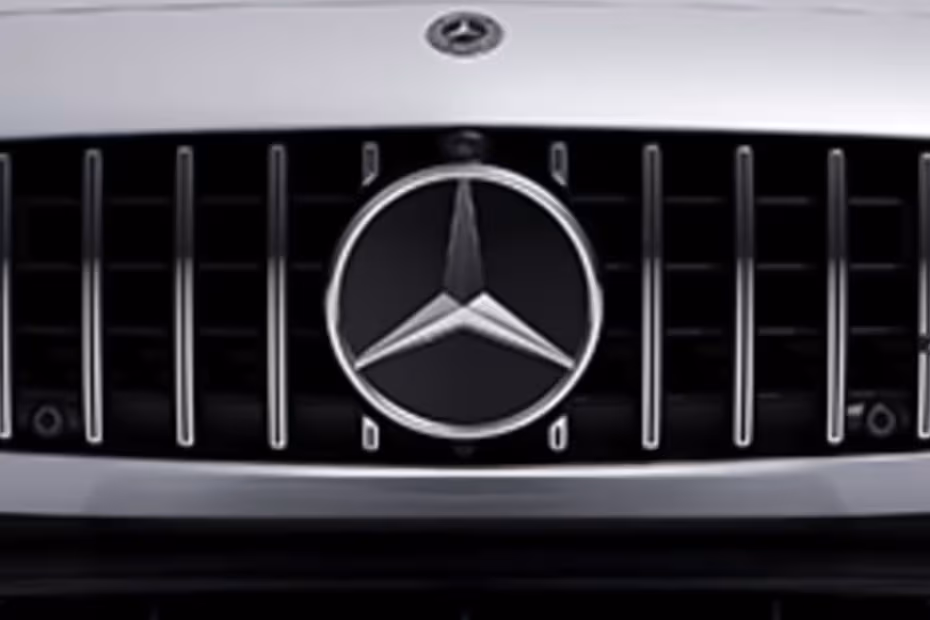 Mercedes-Benz AMG GT 4 DOOR 2026 illuminated front emblem 