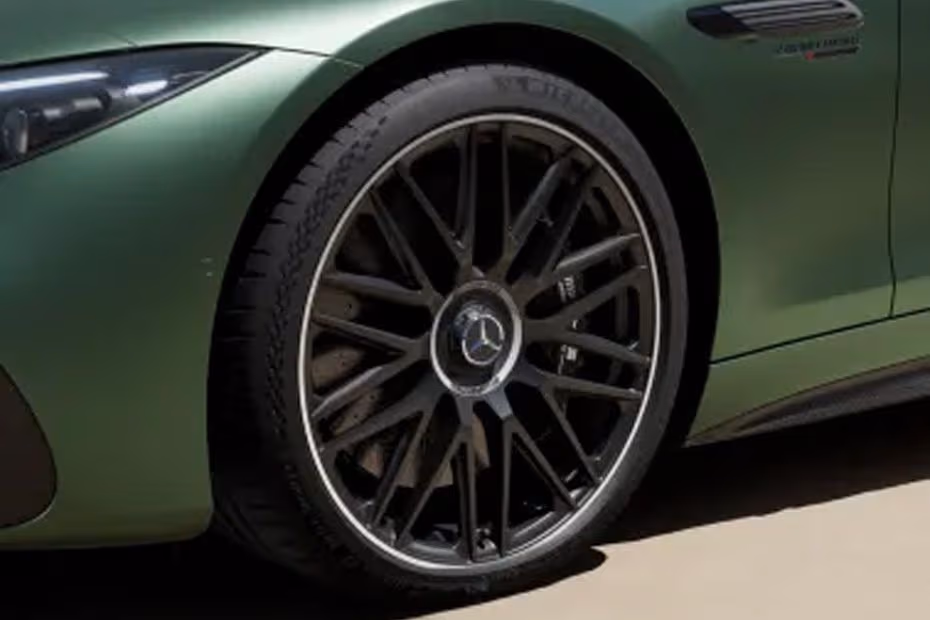 Mercedes-Benz AMG SL 2026 Steel Wheel with Wheel Cover Close-up