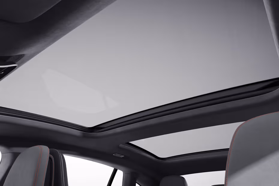 Mercedes-Benz EQE 2026 dual-pane panoramic glass sunroof