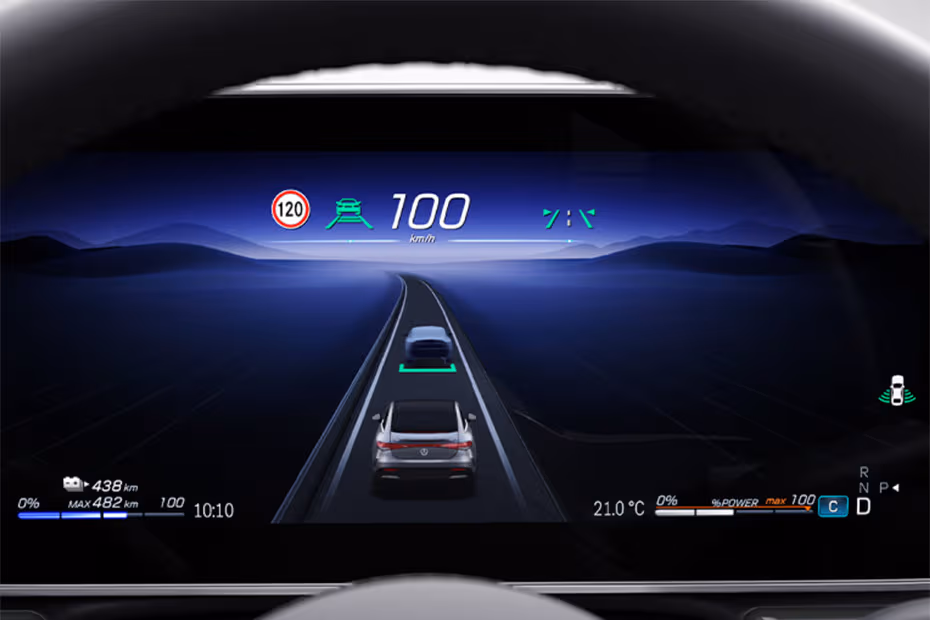 Mercedes-Benz EQE 2026 Illuminated Driver Instrument cluster