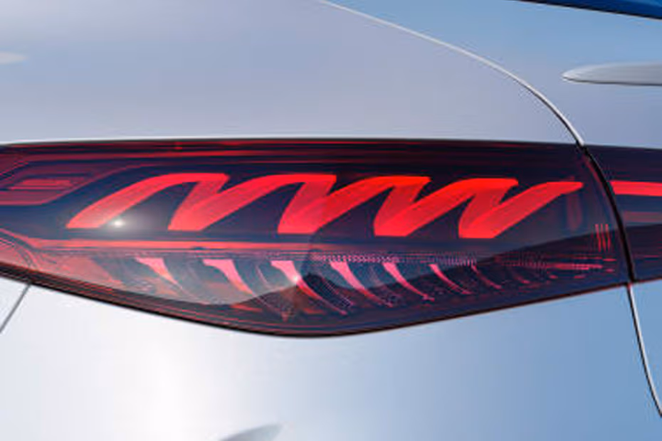 Mercedes-Benz EQS 2026 Connected LED Taillight Close-up