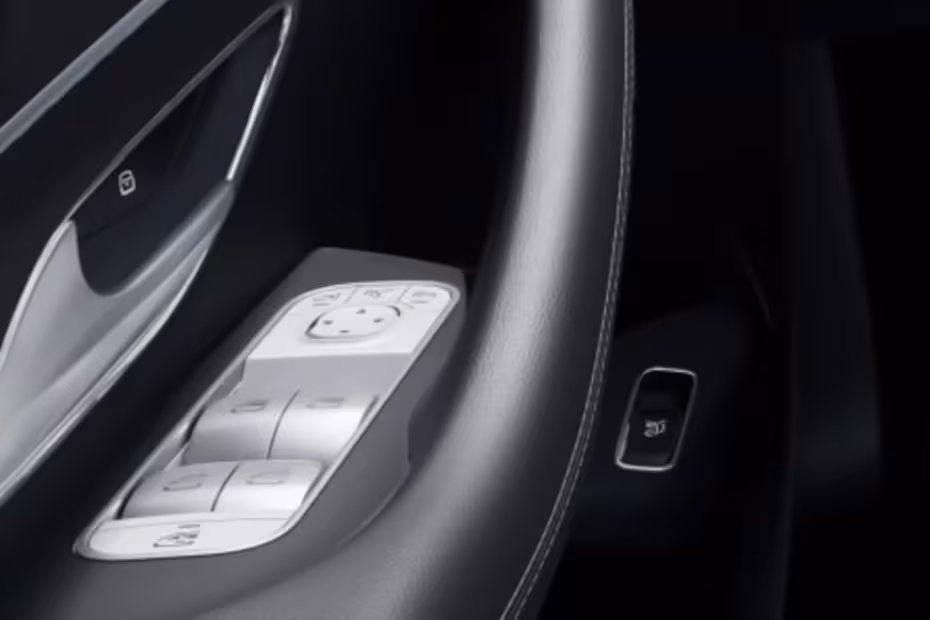 Mercedes-Benz GLS-Class 2026 Driver Door Switch Panel