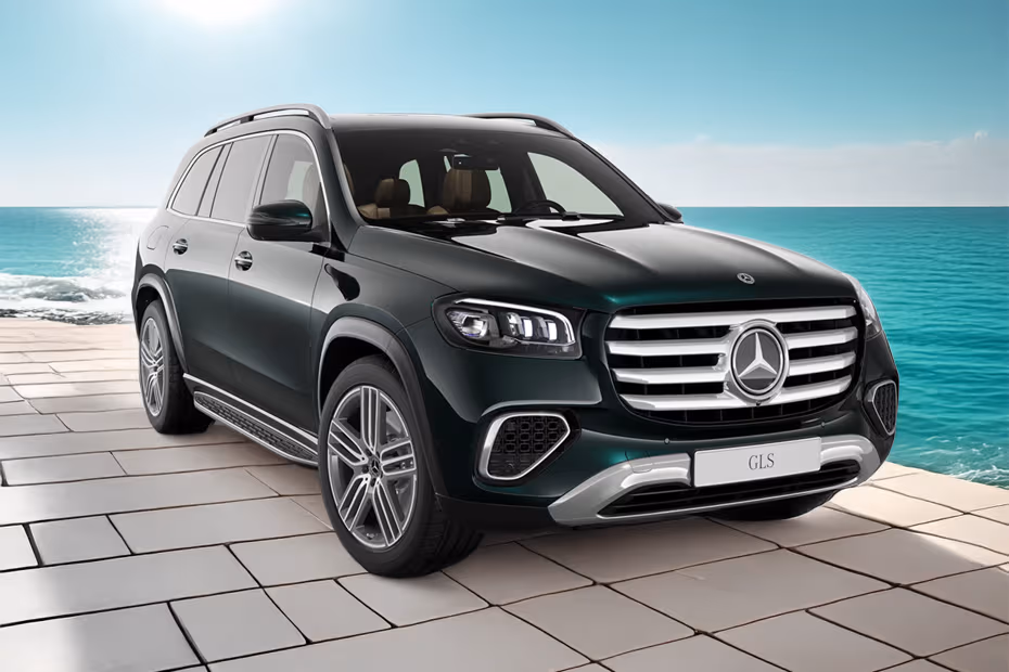 Mercedes-Benz GLS-Class 2026  Front Left View Showing LED DRLs