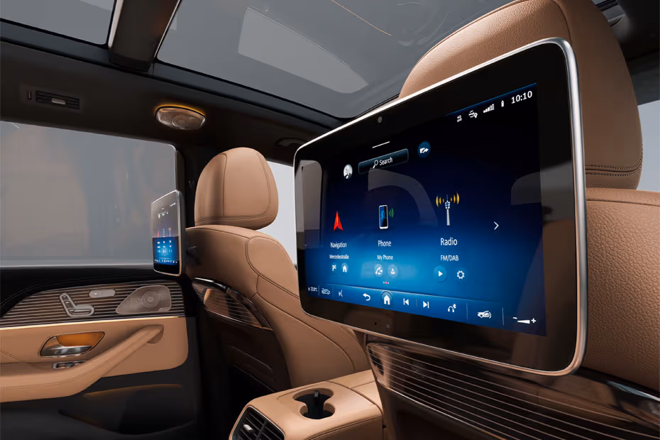 Mercedes-Benz GLS-Class 2026 Infotainment System With Dual Integrated Displays