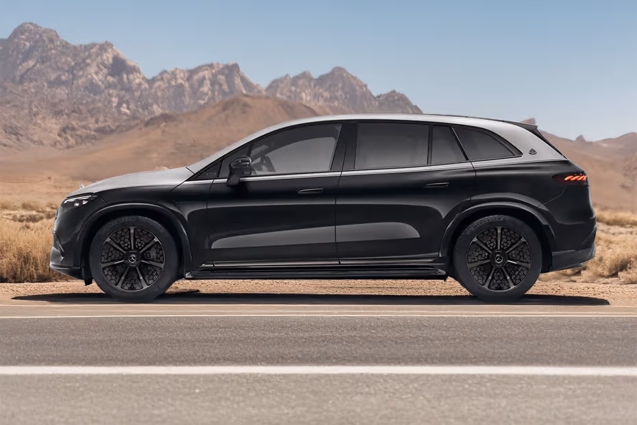 Mercedes-Benz Maybach EQS 2026 left side profile with alloy wheels