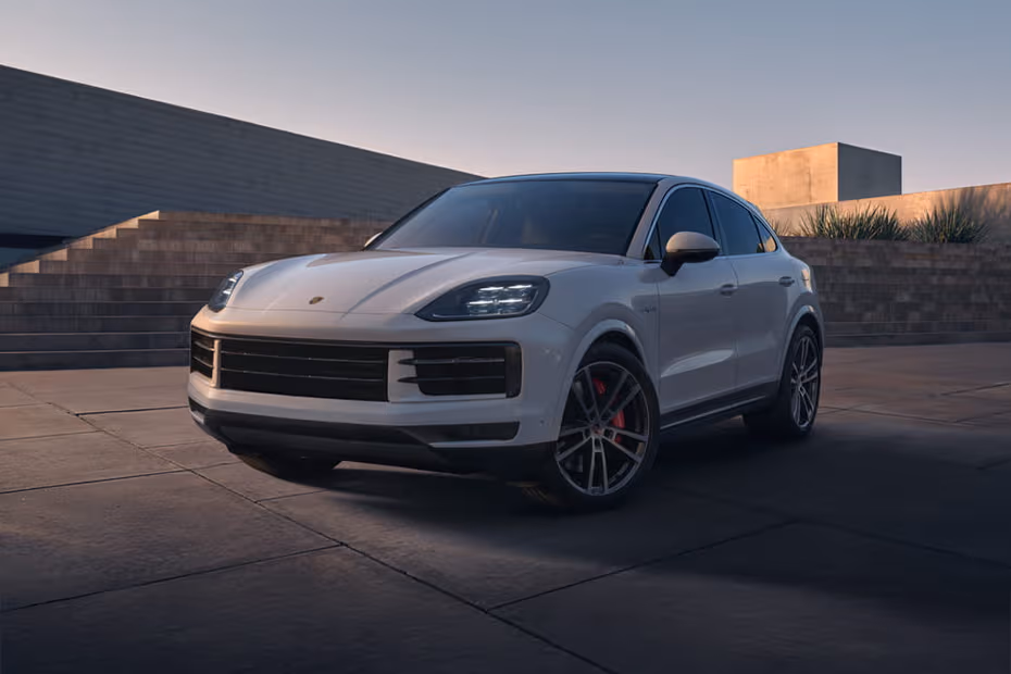 Porsche Cayenne 2026 Front Right Side Angle View on City Street