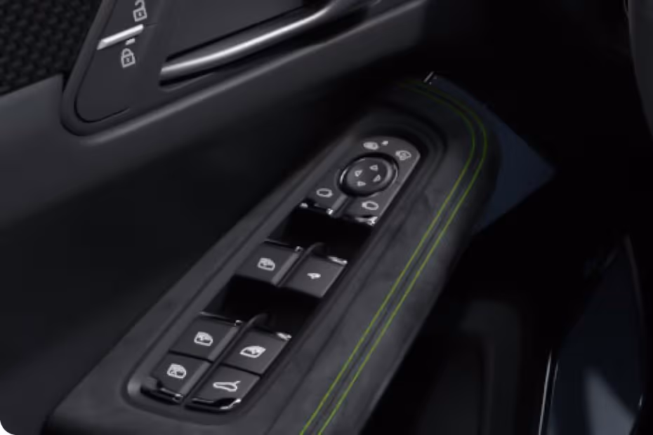 Porsche Macan 2026 Driver side interior door panel