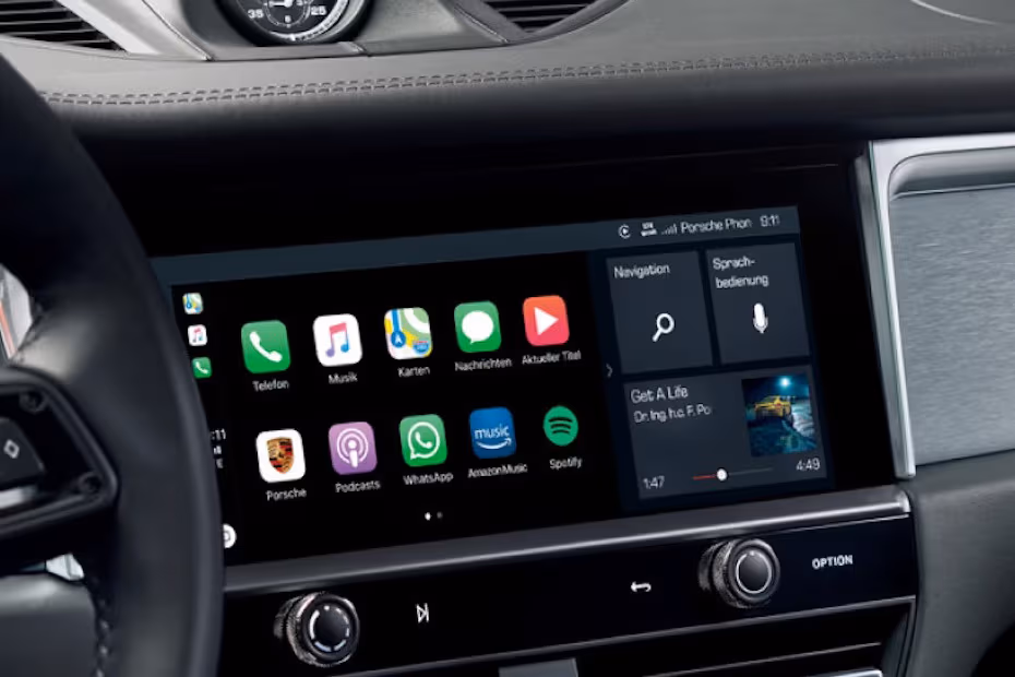 Porsche Macan 2026 Floating Touchscreen Infotainment System