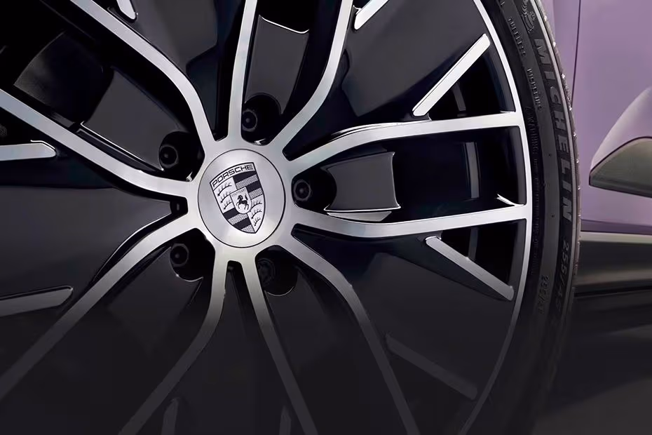 Porsche Macan Electric 2026 Aerodynamic Alloy Wheel Design Close-up