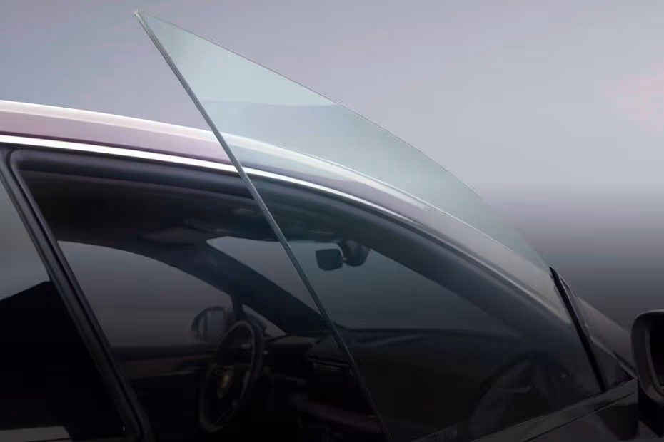 Porsche Macan Electric 2026 Front Door Window Glass