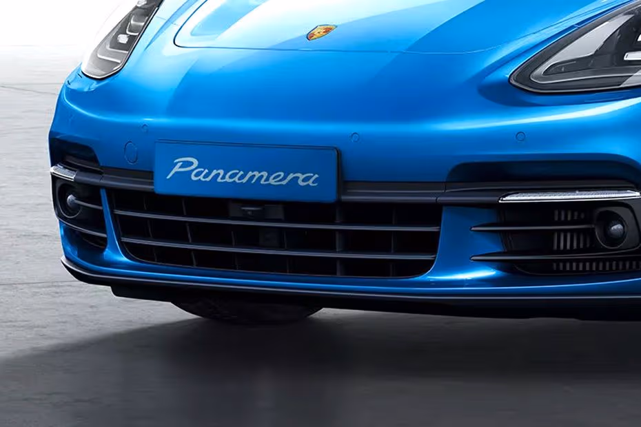 Porsche Panamera 2026 Front Grille Design
