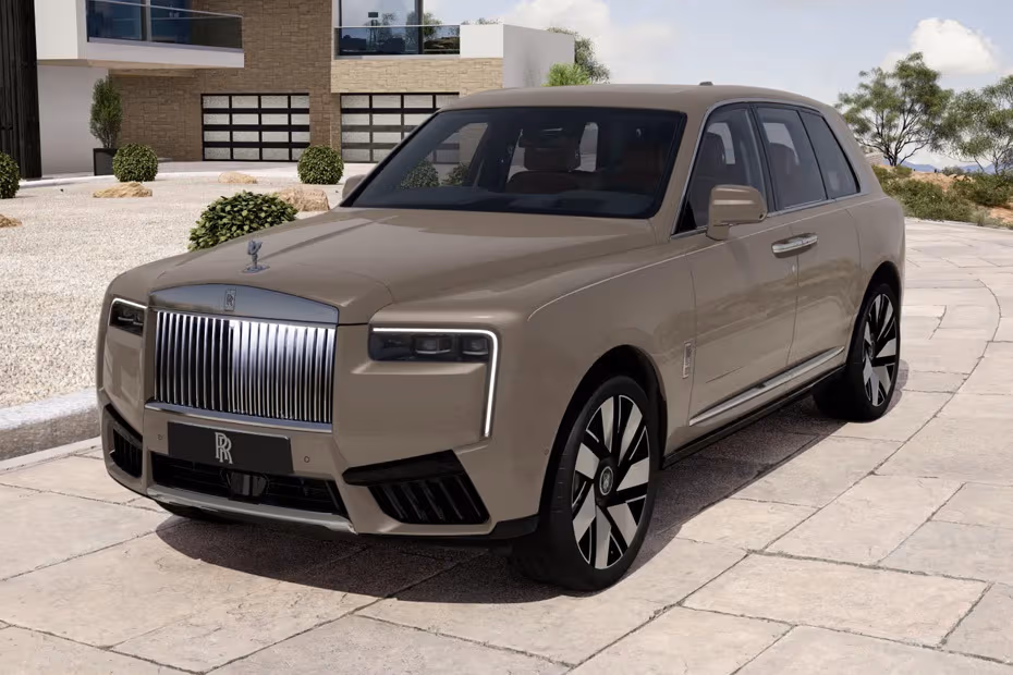 Rolls Royce Cullinan 2026 SUV Front Left Side Angle View